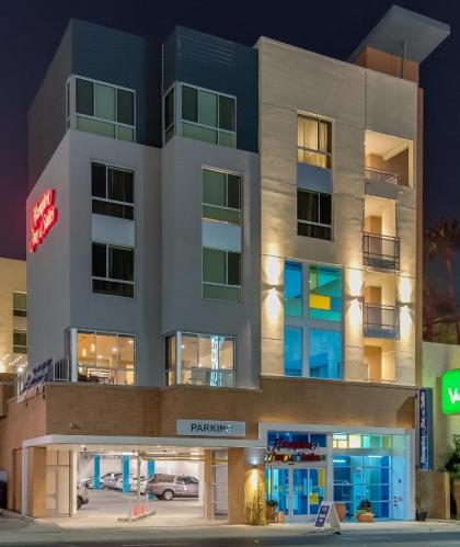 Hampton Inn  Suites Los Angeles   Glendale California